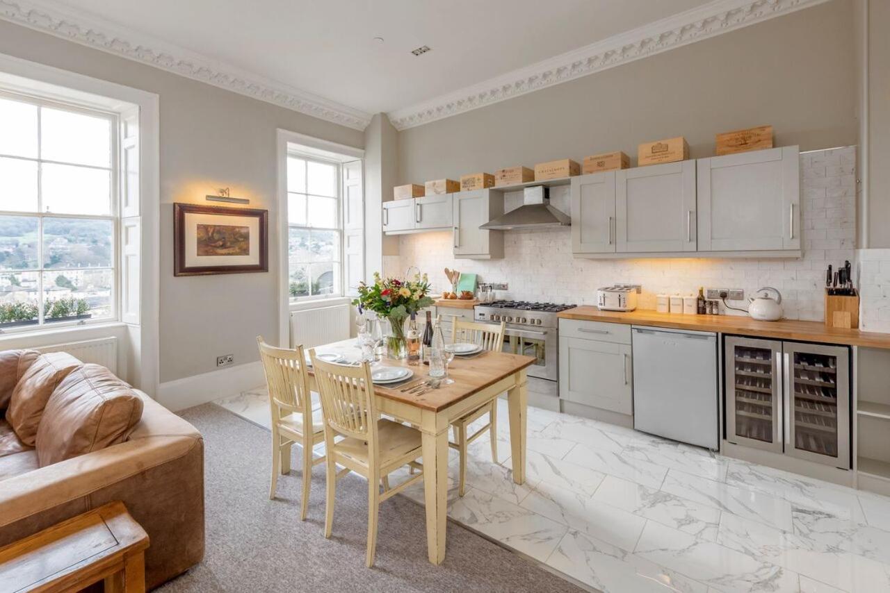 Luxury Two Floor Central Duplex Apartment Free Parking Bath Eksteriør bilde